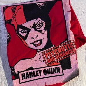 NWT - DC - Harley Quinn Graphic T-Shirt - Six Flags